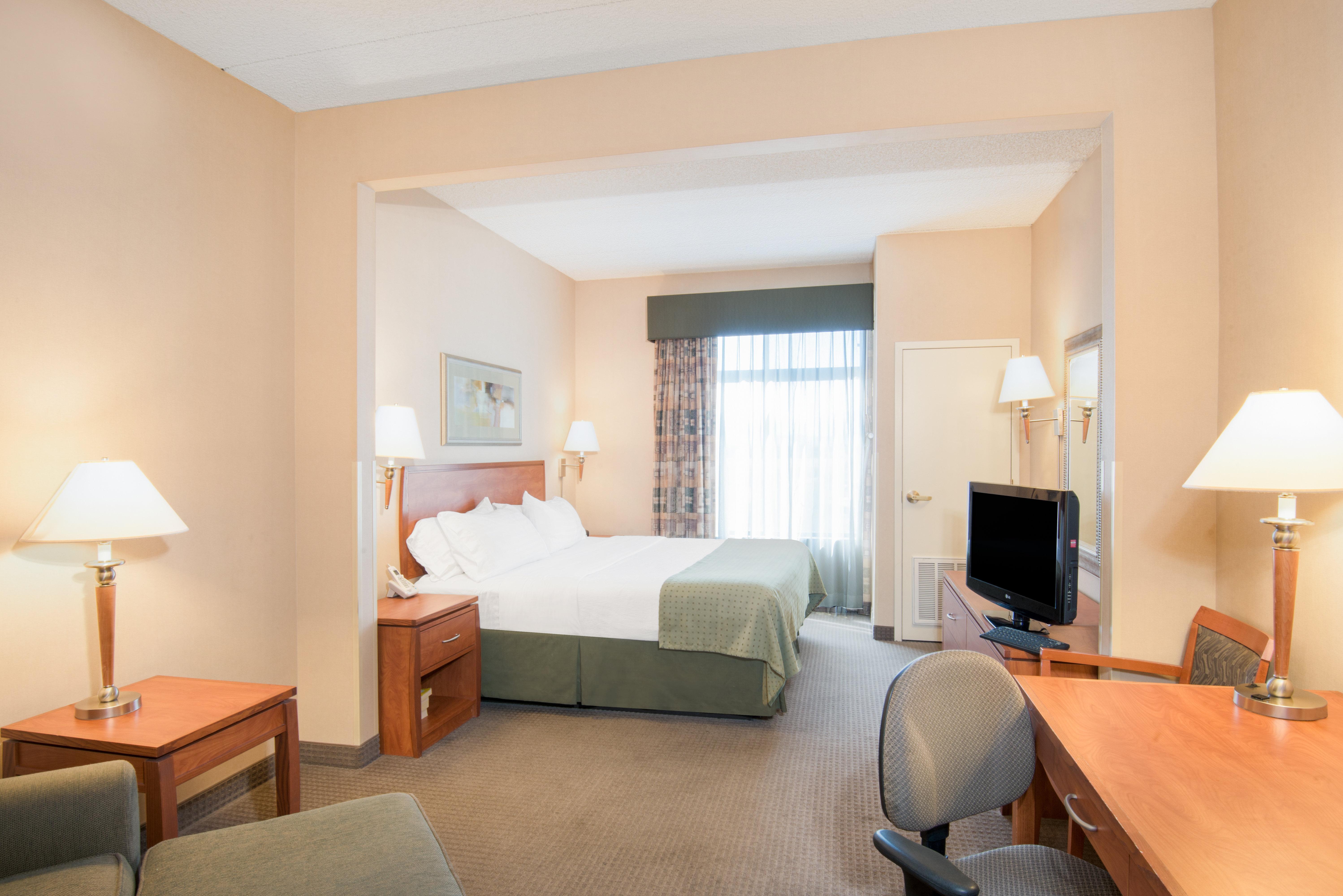 Holiday Inn & Suites Goodyear - West Phoenix Area By Ihg Exterior photo
