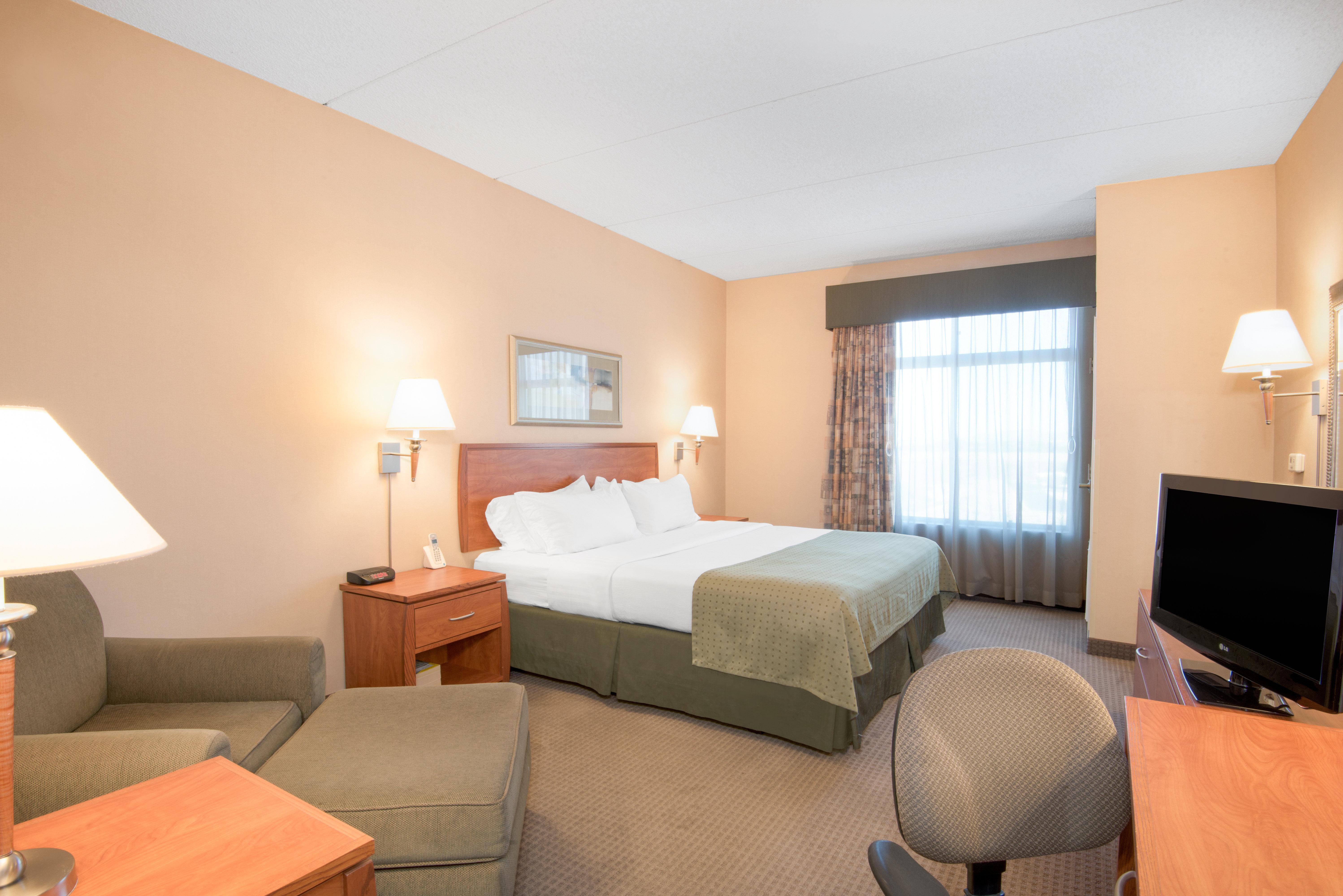Holiday Inn & Suites Goodyear - West Phoenix Area By Ihg Exterior photo