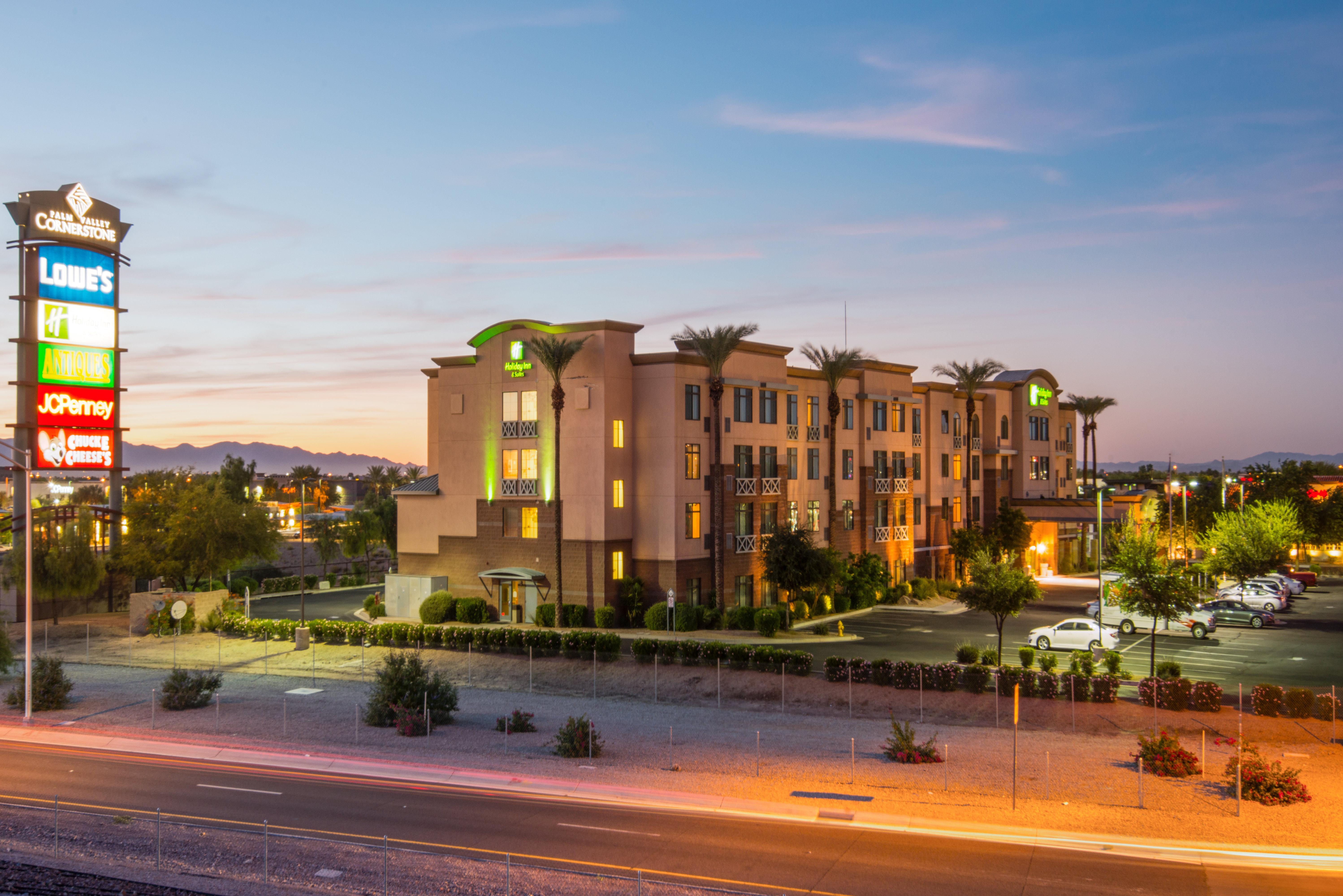 Holiday Inn & Suites Goodyear - West Phoenix Area By Ihg Exterior photo